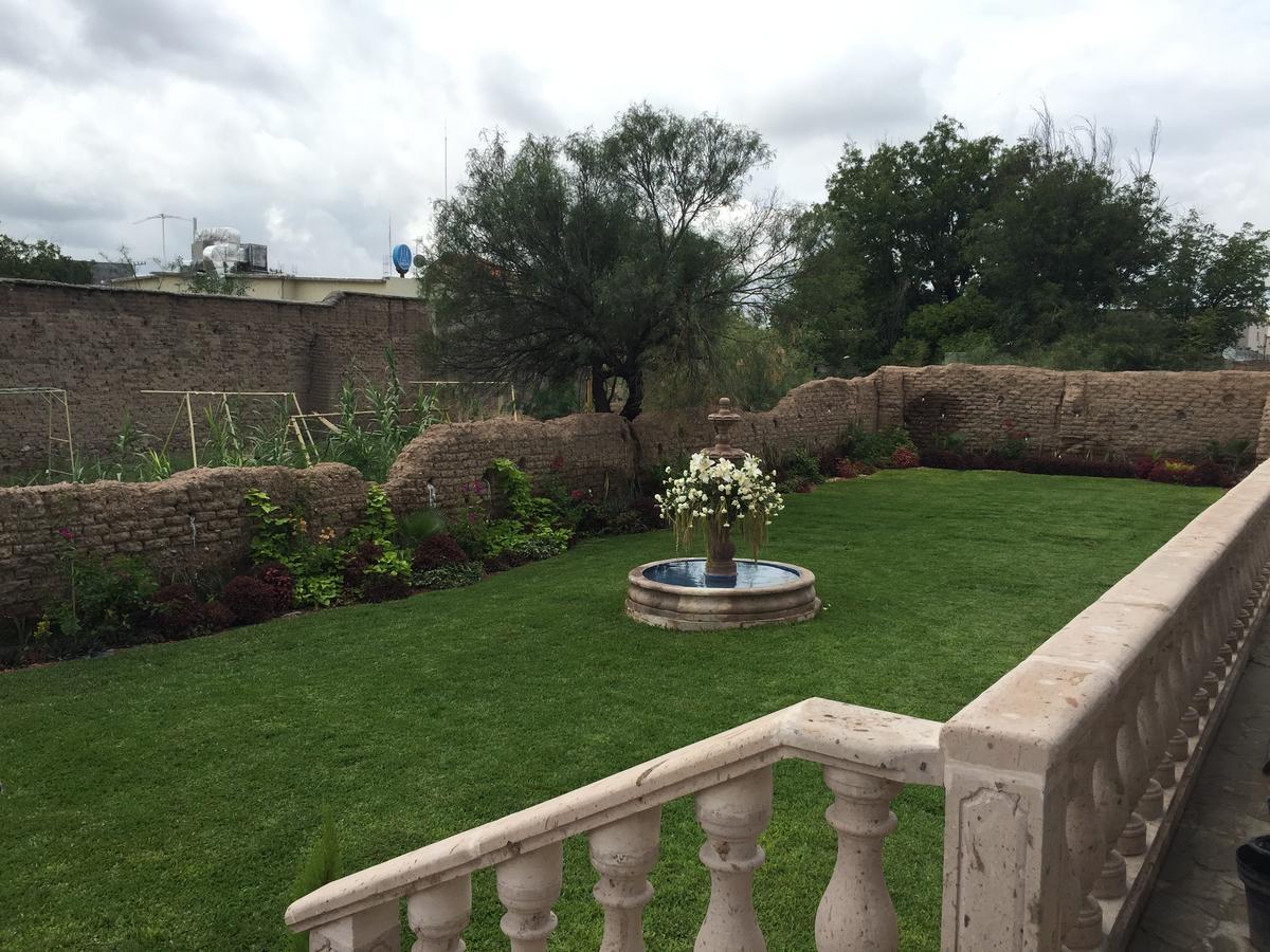 Los Nogales Inn Camargo Buitenkant foto